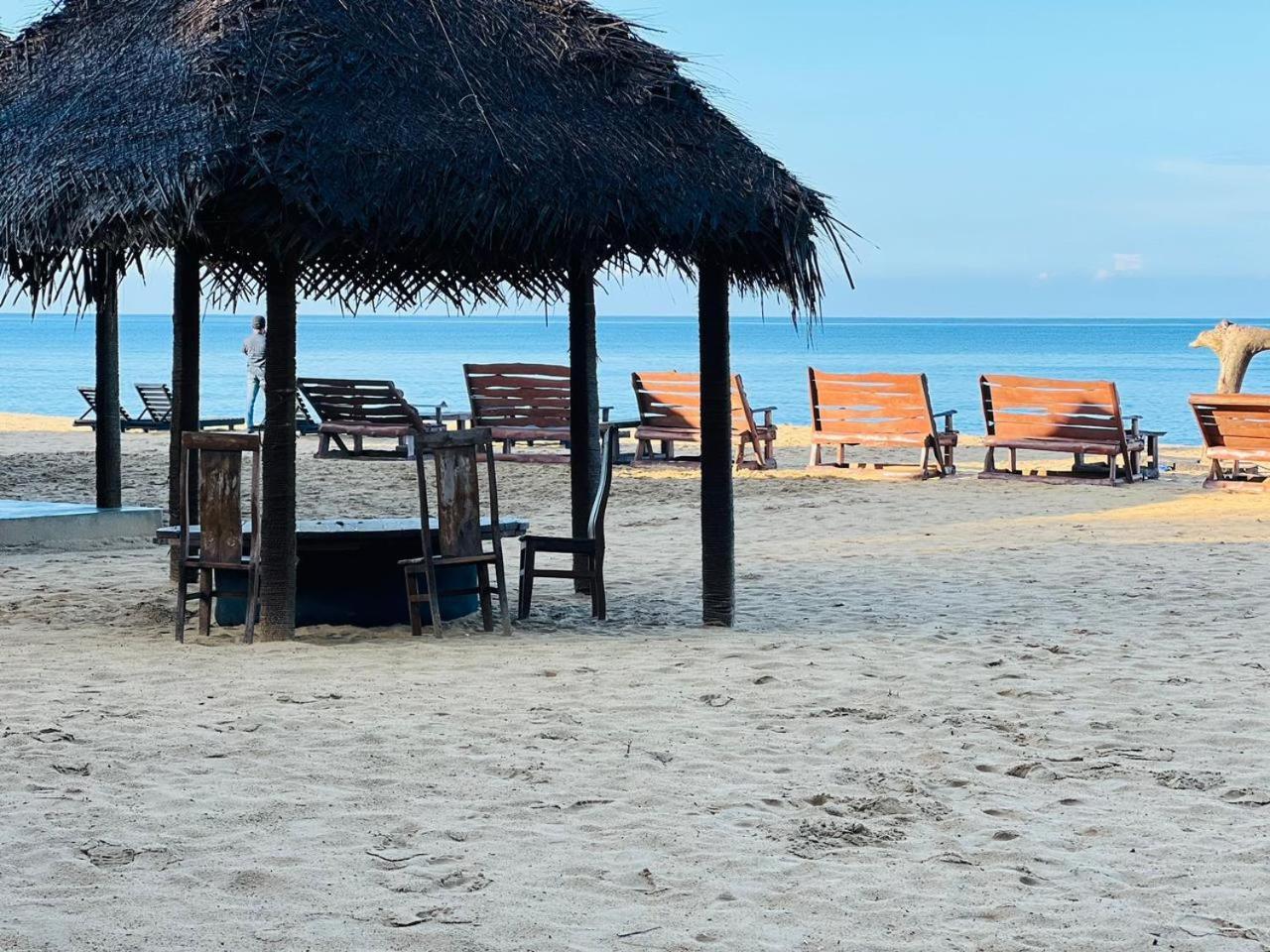 Omeesha Beach Hotel Kalpitiya Εξωτερικό φωτογραφία