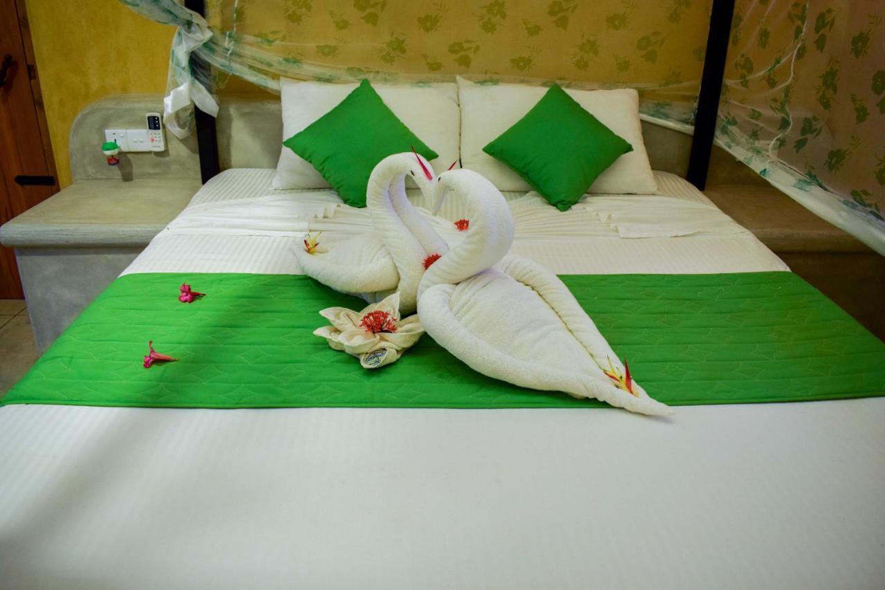 Omeesha Beach Hotel Kalpitiya Δωμάτιο φωτογραφία